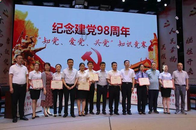 半山思维·小杨哥说大家“不要把钱看得太重”